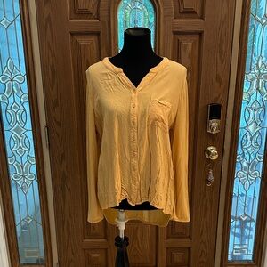 061 Faded Glory Hi-Lo Mustard Yellow Top
